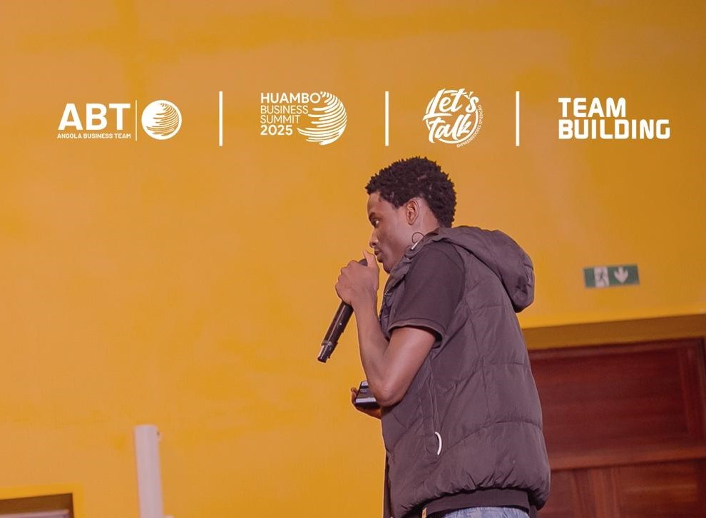 Jelson Chituta é Destaque no Huambo Business Summit com Apresentação da Onlizado